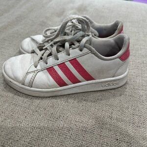 Girls adidas